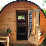 Tatil parkı Schlaffass - Schlafen Im Holzfass